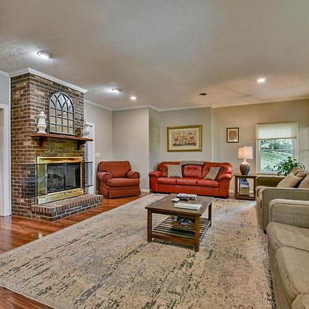 South Asheville Home With Hot Tub Just 11 Miles To Downtown Exterior photo